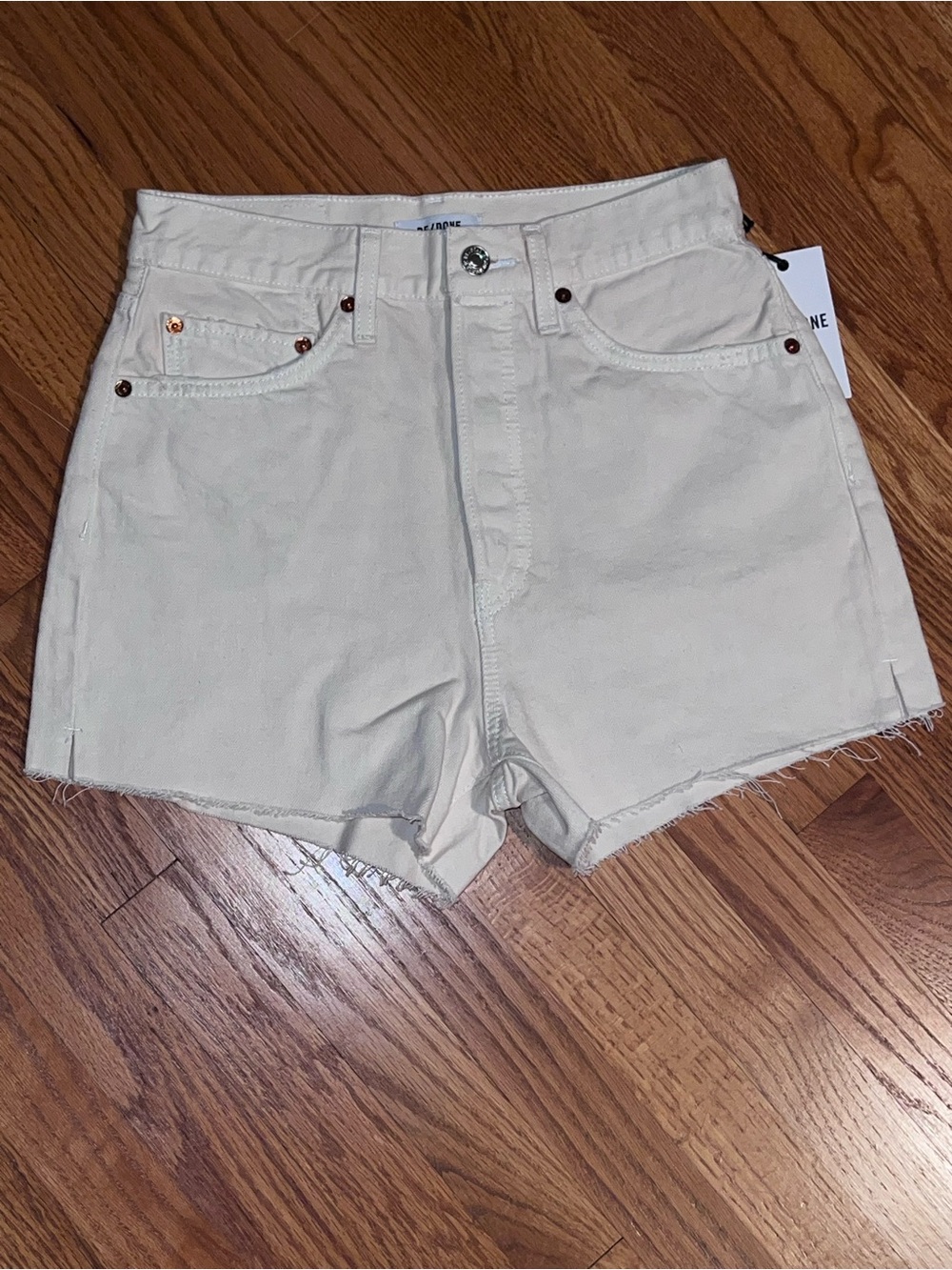 NWT Re/Done 50s Cutoff Denim Shorts in Vintage White Size 27 Cream